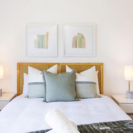 Beachside Bliss Your Ideal Coastal Hideaway Appartement Gold Coast Buitenkant foto