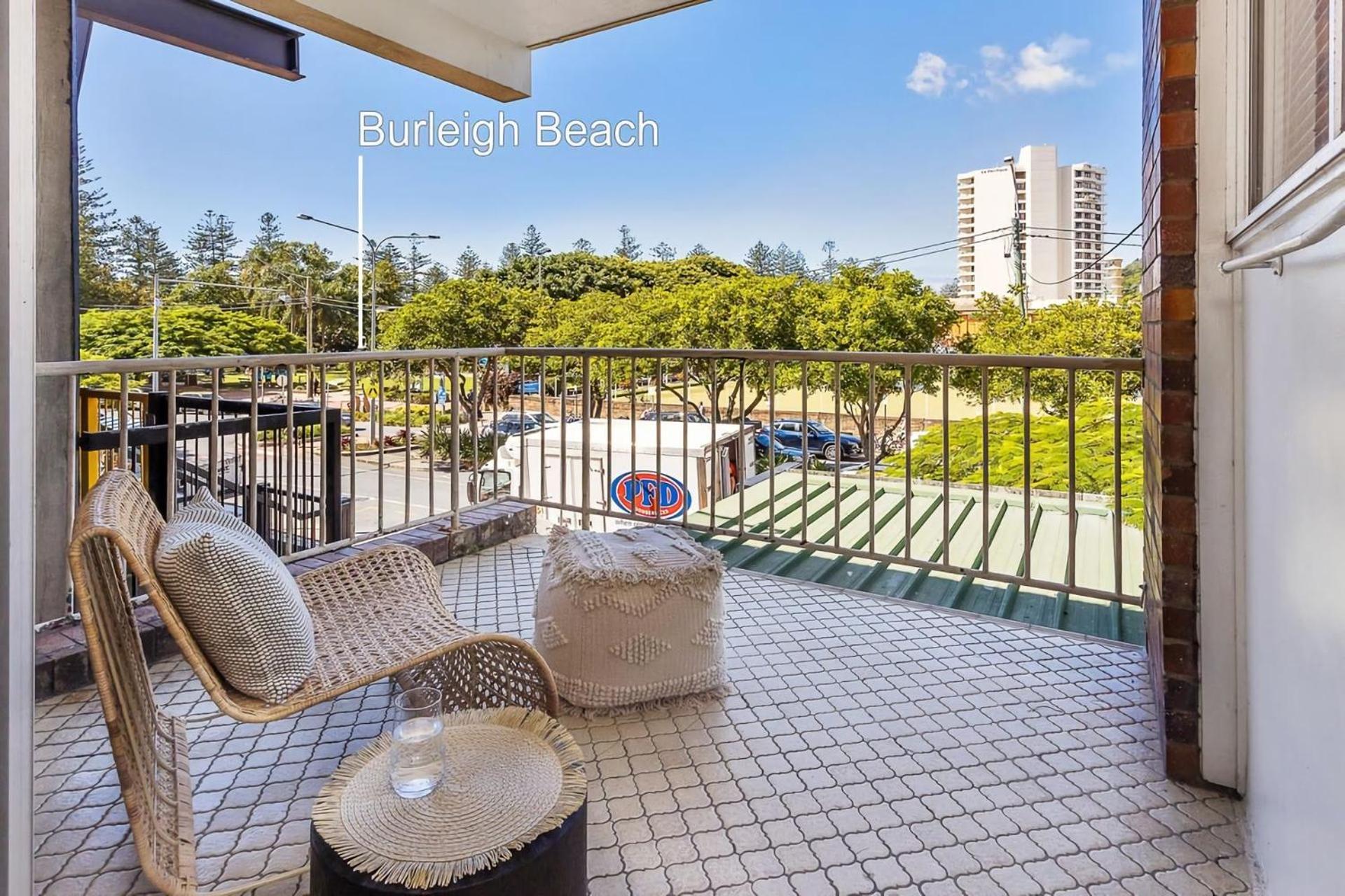 Beachside Bliss Your Ideal Coastal Hideaway Appartement Gold Coast Buitenkant foto