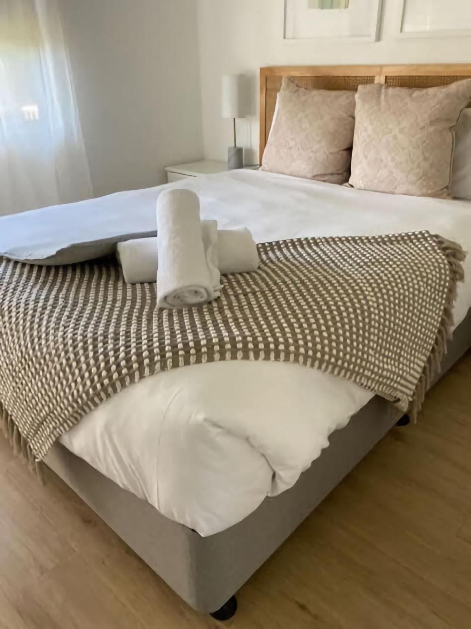 Beachside Bliss Your Ideal Coastal Hideaway Appartement Gold Coast Buitenkant foto